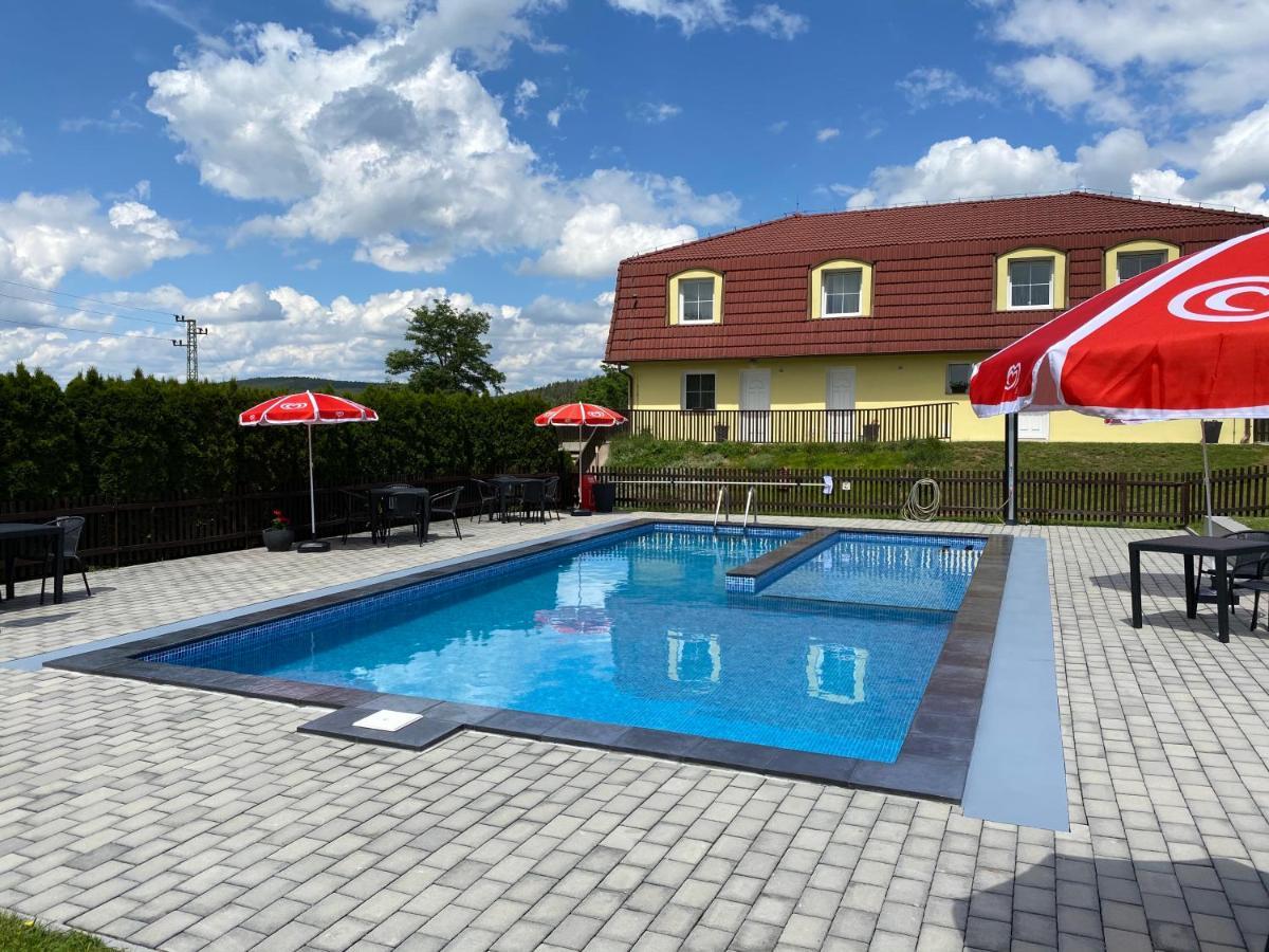 Penzion Kamejk Kamyk nad Vltavou Exterior foto